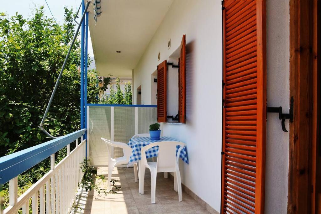 Selfcatering -Studio Helen No 7 Xiropigado Exterior foto